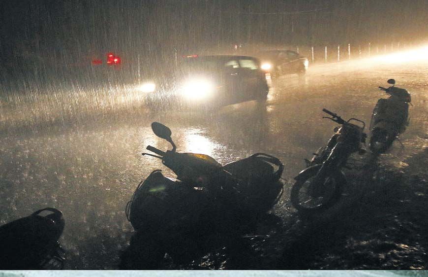 MP में 3 दिन आंधी और बारिश का अलर्ट, मार्च में पहली बार ओलावृष्टि की संभावना