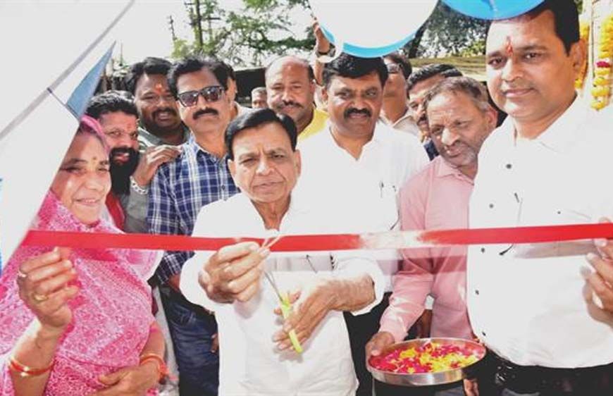 उप मुख्यमंत्री देवड़ा ने पशुपतिनाथ मंदिर परिसर से जल गंगा जल संवर्धन अभियान का किया शुभारंभ