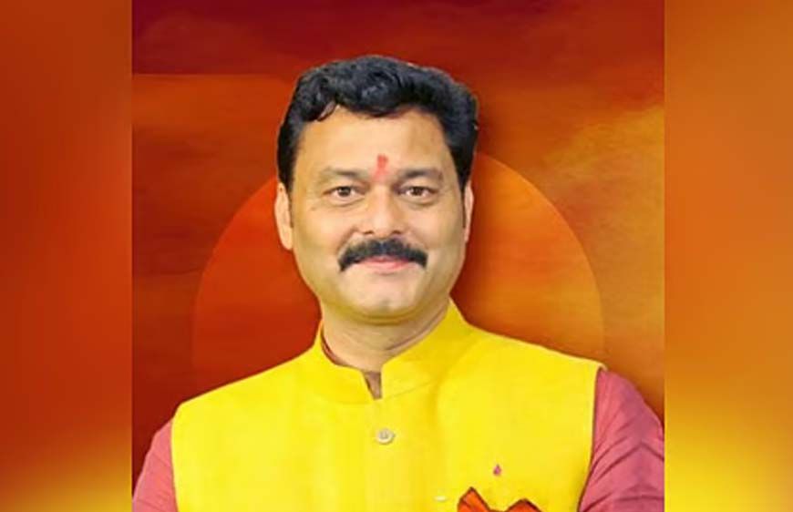 बीजेपी विधायक संजय पाठक पर नया संकट, जज को फोन लगाने के मामले में कार्रवाई की मांग