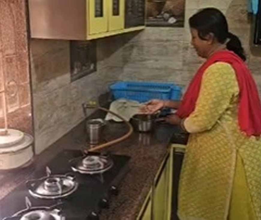 LPG संकट के बीच राहत: झारखंड में पाइपलाइन गैस बनी घरों और होटलों का सहारा