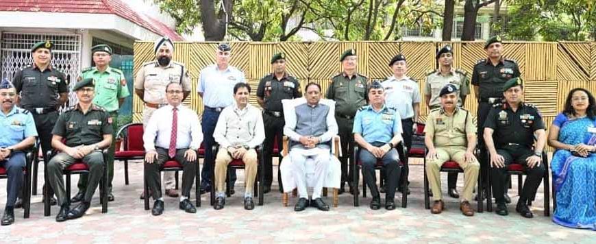 CM साय से NDC ट्रेनी अधिकारियों की मुलाकात, बोले – डबल इंजन सरकार ने खत्म किया नक्सलवाद