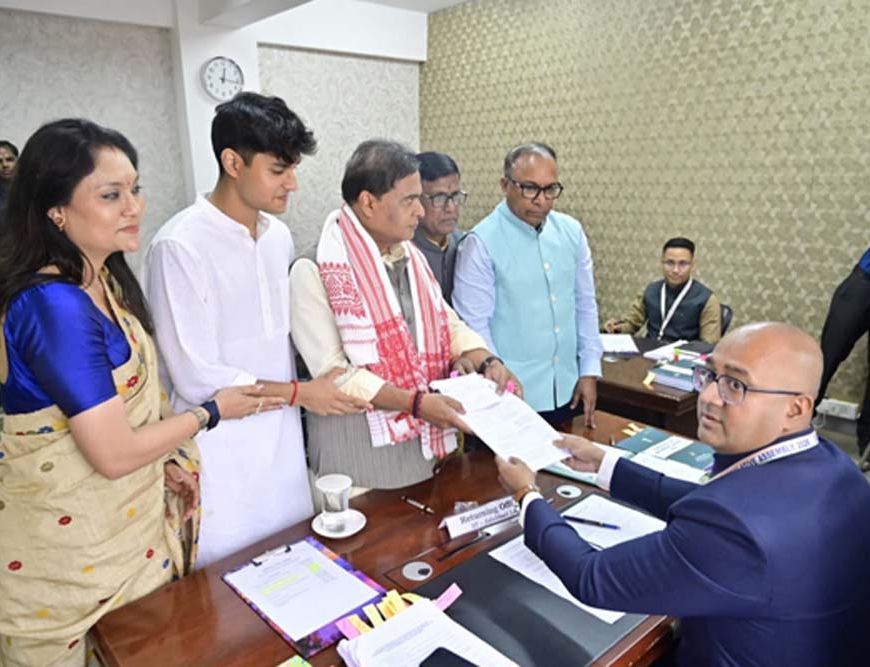 असम चुनाव: Himanta Biswa Sarma ने भरा नामांकन, 7वीं बार आजमा रहे किस्मत