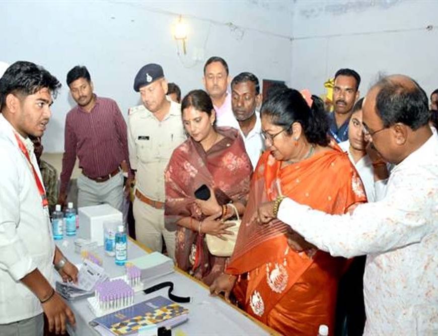 प्रभारी मंत्री उइके ने सरई में मल्टीस्पेशियलिटी मेगा स्वास्थ्य शिविर का किया अवलोकन