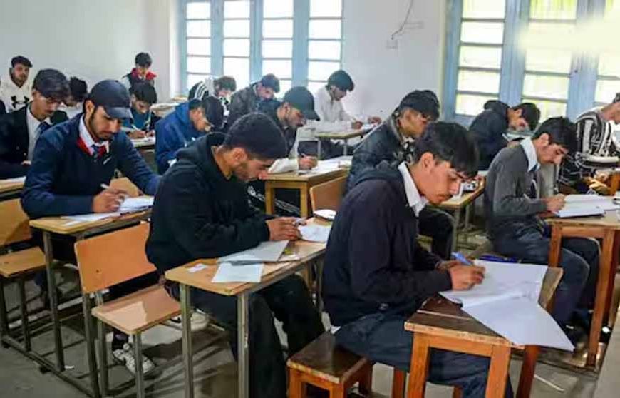 बिहार बोर्ड 12वीं रिजल्ट जल्द: टॉपर को मिलेंगे 2 लाख रुपए, छात्रों में उत्साह