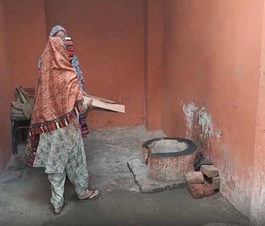 LPG की मार से बदली रसोई: Punjab के स्कूलों में चूल्हों पर बन रहा Mid Day Meal