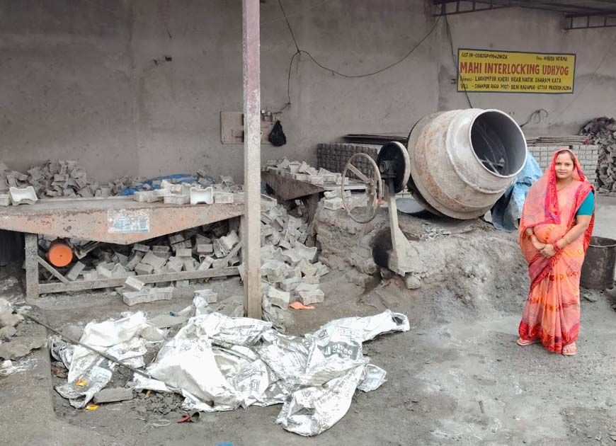 महिला सशक्तीकरण की नई पहचान: 25 लाख के ऋण की नींव पर निकिता ने खड़ा किया ईंट का कारोबार