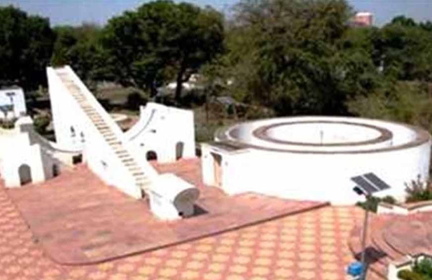 वसंत संपात का असर: अब बढ़ेंगे दिन और घटेंगी रातें, उज्जैन वेधशाला में दिखा खास नज़ारा