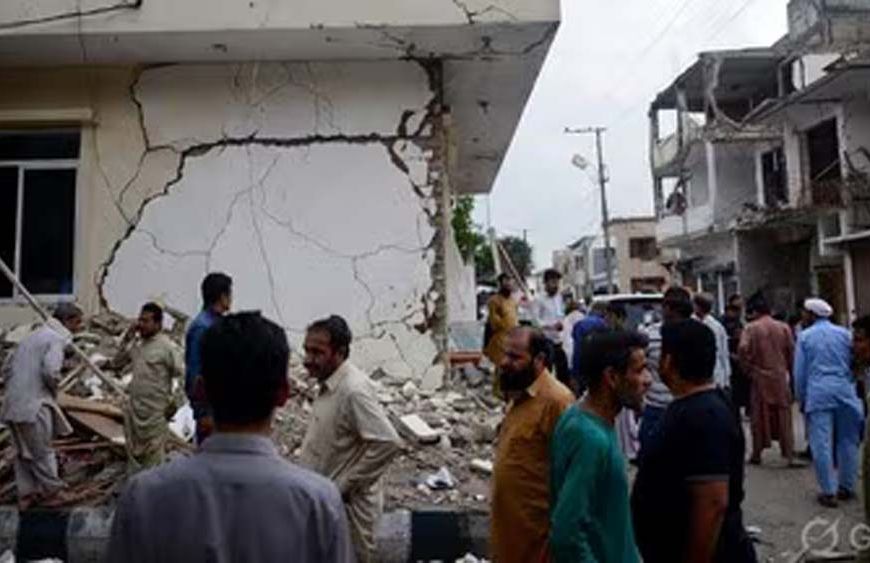 आतंक की आग में जलता पाकिस्तान: दुनिया का सबसे प्रभावित देश बना, खुद की नीति पड़ी भारी