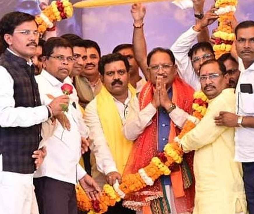 मुख्यमंत्री  साय ने जुनवानी नर्मदा धाम में की पंच कुंडीय  रुद्र महायज्ञ की परिक्रमा