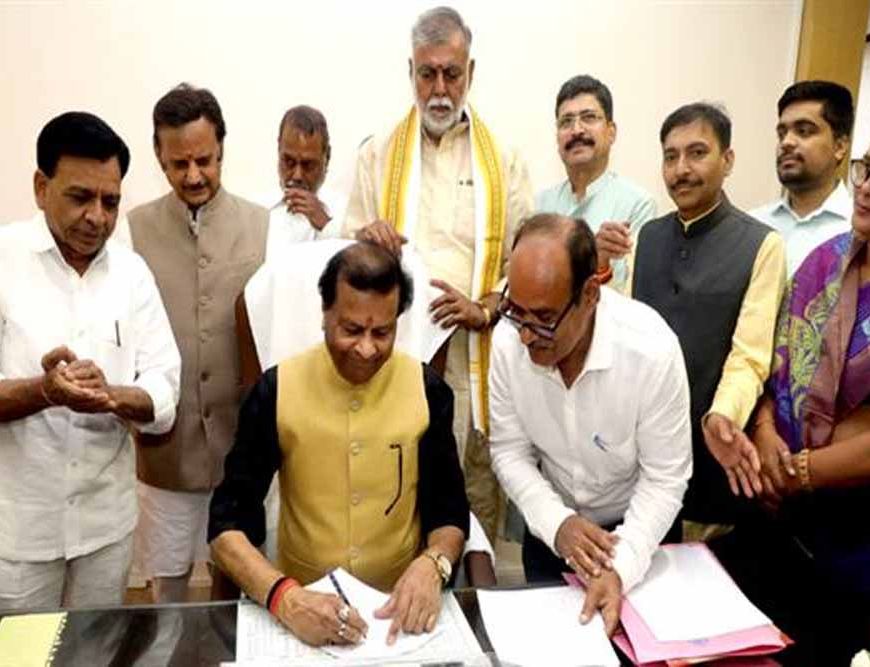 पूर्व मंत्री पवैया ने संभाला राज्य वित्त आयोग के अध्यक्ष का पदभार