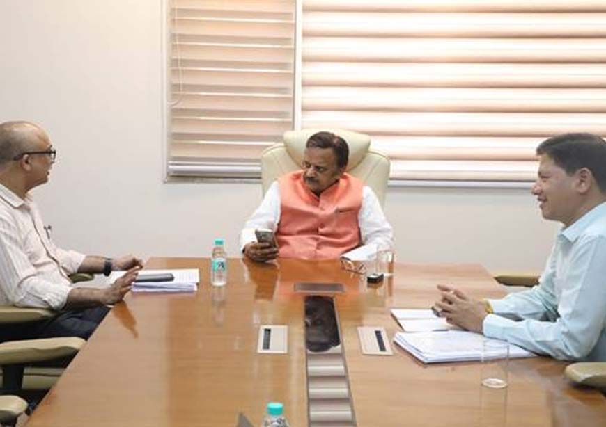 क्षेत्र के समग्र विकास के लिए सुदृढ़ अधोसंरचना का विकास अत्यंत आवश्यक: उप मुख्यमंत्री शुक्ल