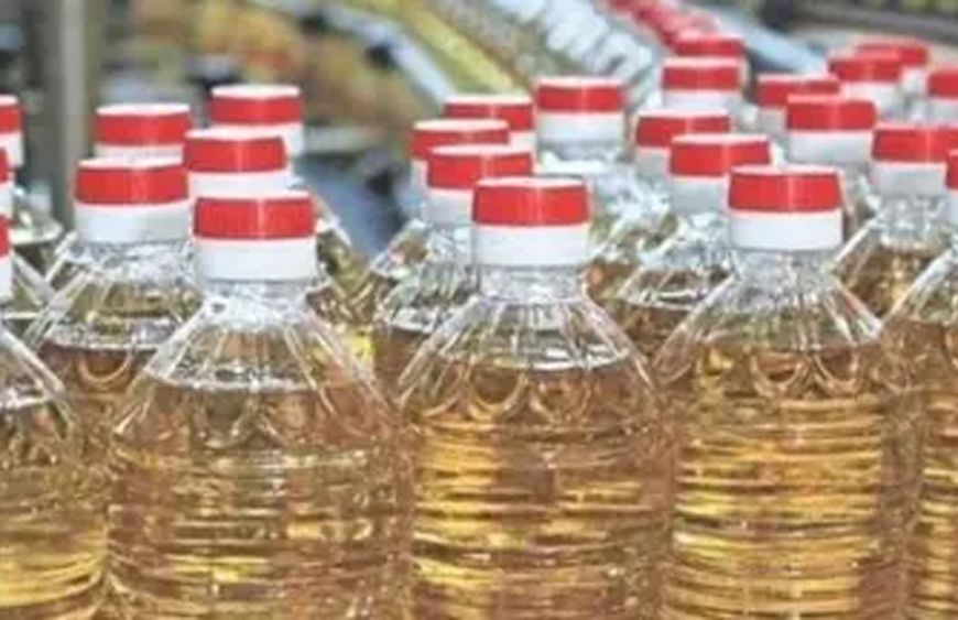 LPG संकट का असर: अब महंगा होगा खाने का तेल, आम आदमी की बढ़ी चिंता