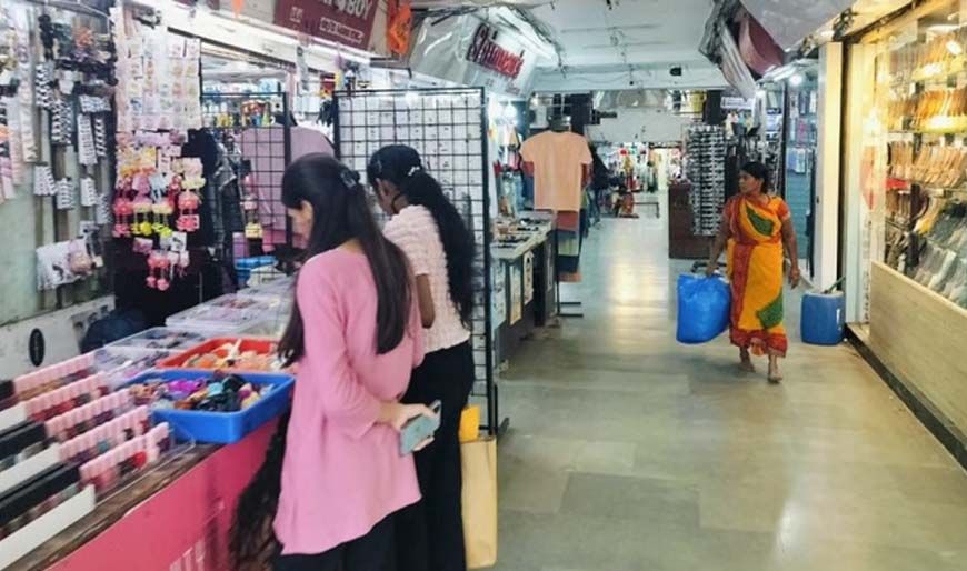 इंदौर नगर निगम का अल्टीमेटम: व्यावसायिक इमारतों को नोटिस, बेसमेंट से बाजार हटाने का सख्त आदेश