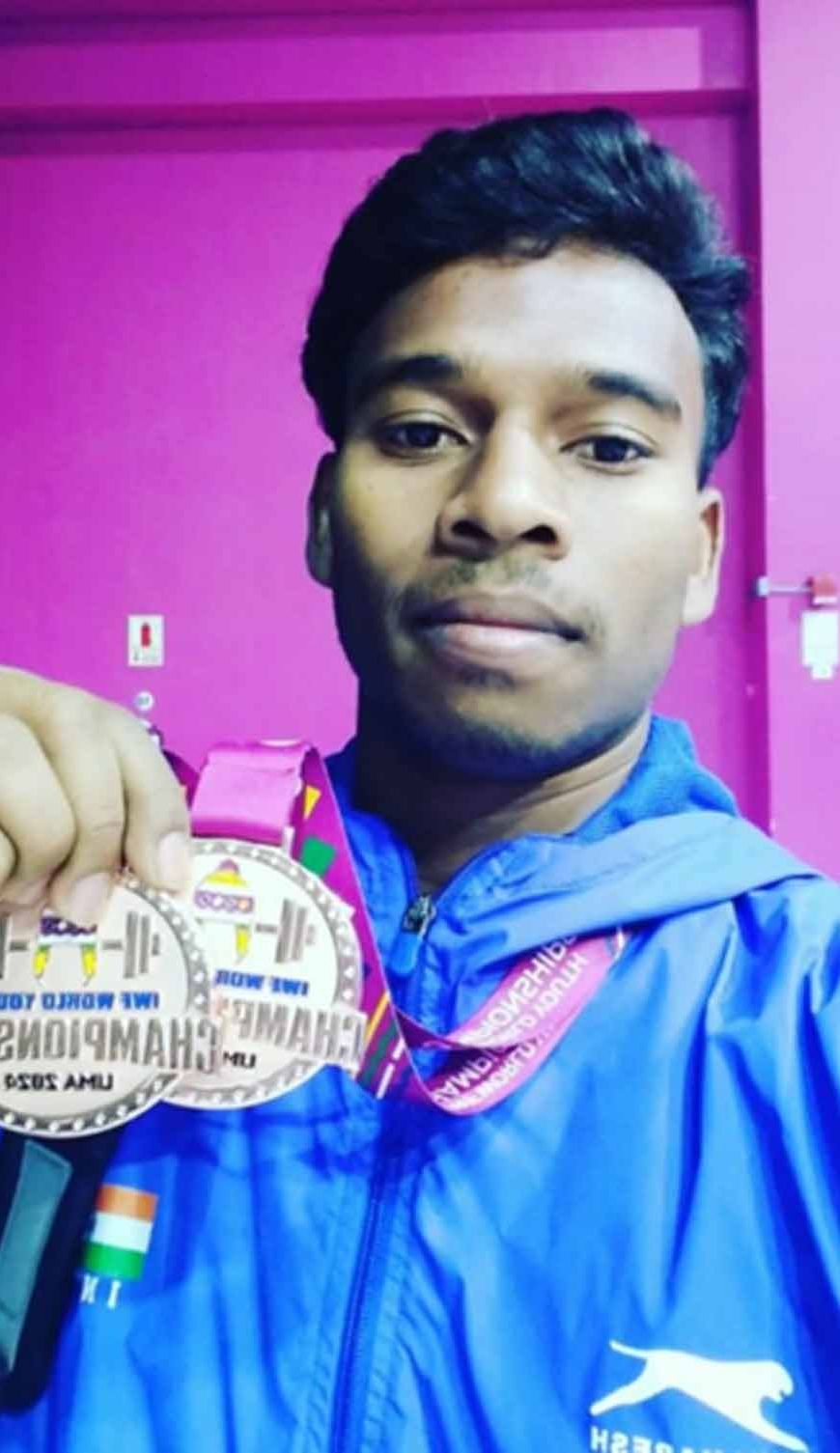 Khelo India Tribal Games 2026: बाबूलाल हेम्ब्रम का दमदार प्रदर्शन, वेटलिफ्टिंग में बना रहे पहचान