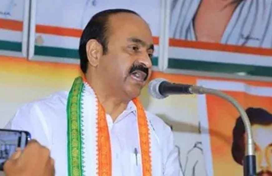 केरल में सियासी घमासान: कांग्रेस नेता सतीशन पर RSS से सपोर्ट मांगने का आरोप