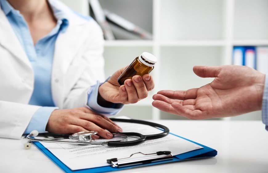 केरल की तुलना में एमपी में इलाज 4 गुना सस्ता, फिर भी 43% जनता को खुद खर्च करना पड़ रहा है ट्रीटमेंट पर