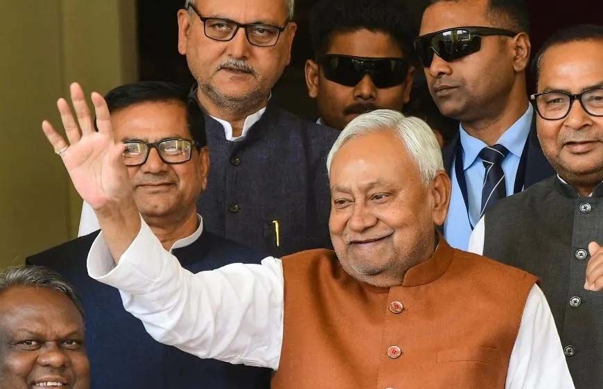 बिहार: नीतीश कुमार और नितिन नवीन ने दिया इस्तीफा, राज्यसभा में शुरू होगा उनका नया सफर!