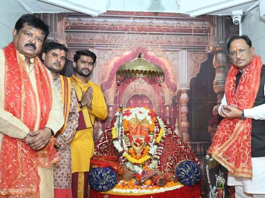 मुख्यमंत्री विष्णुदेव साय ने चंदखुरी में माता कौशल्या एवं भगवान श्रीराम के किए दर्शन: प्रदेश की सुख-समृद्धि की कामना की