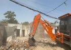 नशे के खिलाफ सख्त कार्रवाई, Bathinda में तस्कर की अवैध इमारत पर चला बुलडोजर