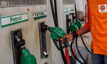 महंगाई का बड़ा झटका: प्रीमियम पेट्रोल-डीजल के दाम बढ़े, घर से निकलने से पहले चेक करें