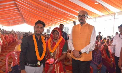 सामूहिक विवाह कार्यक्रम में शामिल हुए राज्यपाल