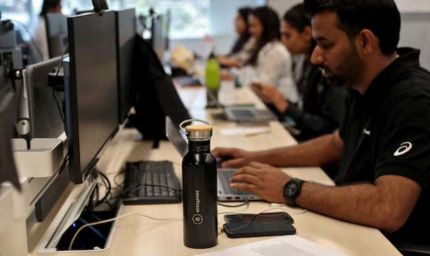 सर्वे 2025: बेरोजगारी में गिरावट, 61.3 करोड़ लोग हुए रोजगारयुक्त; महिलाओं का वेतन वृद्धि पुरुषों से अधिक