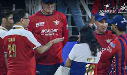 इकाना में दिल्ली कैपिटल्स का पलटवार, समीर रिज़वी और स्टब्स की साझेदारी ने लखनऊ को दी 6 विकेट से मात