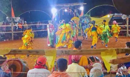 खूंटी के आम्रेश्वर धाम में मंडा महोत्सव का समापन, झूलन कार्यक्रम में उमड़ी श्रद्धालुओं की भारी भीड़