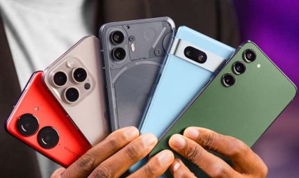 देश में आय का 40% तक स्मार्टफोन पर खर्च, महंगाई ने 22 करोड़ यूजर्स का अपग्रेड अटकाया