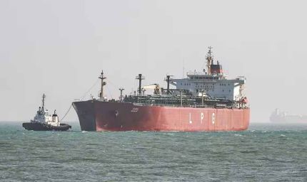 ईरान संकट में भारत की ताकत दिखी: होर्मुज से निकले 8 भारतीय जहाज, चीन के 70 टैंकर फंसे