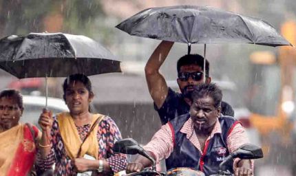 यूपी में मौसम का यू-टर्न, पश्चिमी उत्तर प्रदेश के 12 जिलों में अगले 3 घंटे में आंधी और बारिश का अलर्ट