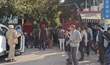 जालंधर में कई स्कूलों को बम से उड़ाने की धमकी, DPS और मेयर वर्ल्ड भी शामिल
