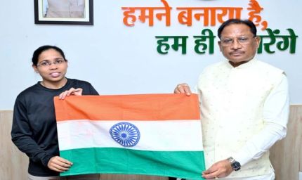 पर्वतारोही अमिता श्रीवास ने की CM साय से मुलाकात ...