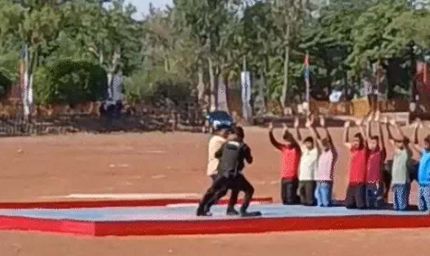 भोपाल में लाल परेड ग्राउंड पर NSG कमांडो ने दिखाया पावर शॉ