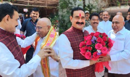 दतिया उपचुनाव पर बढ़ी सरगर्मी, हाईकोर्ट में सुनवाई 15 अप्रैल तक टली, BJP नेताओं की बंद कमरे में बैठक