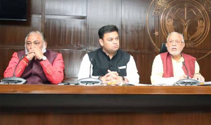 एयरपोर्ट जैसी आधुनिक सुविधाओं से लैस होंगे यूपी के बस स्टेशन