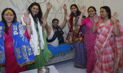 केरला स्टोरी-2 और साउथ इंडियन फिल्म की एक्ट्रेस महाकाल पहुंची, कई सितारों ने किए दर्शन