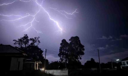 बिहार में बदला मौसम का मिजाज, 9 अप्रैल तक बारिश और ठनका का येलो अलर्ट, 50km की रफ्तार से चलेंगी हवाएं