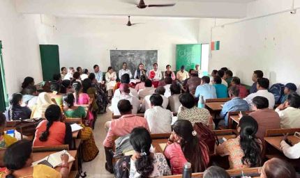 हजारीबाग के 1800 सरकारी स्कूलों में नया सत्र शुरू, गुणवत्तापूर्ण शिक्षा के लिए शिक्षकों को मिले कड़े निर्देश