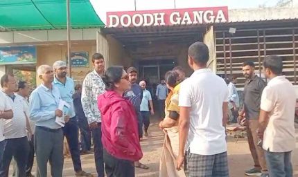 गंदगी पर सख्त कार्रवाई: बालोद कलेक्टर ने ‘दूध गंगा डेयरी’ को तत्काल बंद करने के दिए निर्देश