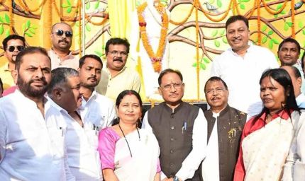 माँ भारती के वीर सपूत चंद्रशेखर आज़ाद को नमन: मुख्यमंत्री विष्णुदेव साय ने अंबिकापुर में प्रतिमा का किया अनावरण
