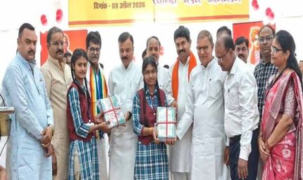 नवीन शिक्षा नीति विद्यार्थियों को रोजगारमूलक शिक्षा प्रदान करने और संस्कृति एवं पारिवारिक मूल्यों से जोड़ने का कर रही है कार्य : स्कूल शिक्षा मंत्री सिंह