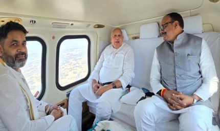 सीएम योगी के निर्देश पर उप मुख्यमंत्री व कृषि मंत्री ने किया हवाई सर्वे