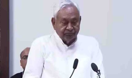 नीतीश कुमार ने ली राज्यसभा सदस्य की शपथ, लालू यादव के बाद चारों सदनों के सदस्य बनने वाले बिहार के दूसरे नेता बने
