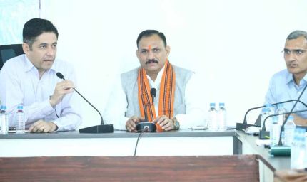 मातृ-शिशु स्वास्थ्य में बेहतर परिणामों हेतु दायित्वों का निष्ठापूर्वक निर्वहन करें - श्याम बिहारी जायसवाल