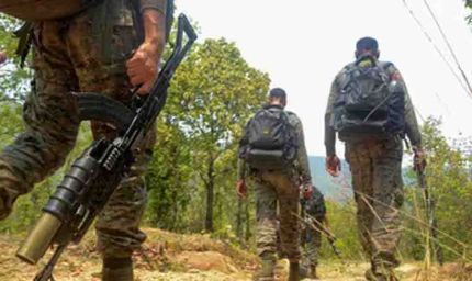 डुमरिया में 15 साल से फरार कुख्यात नक्सली गिरफ्तार