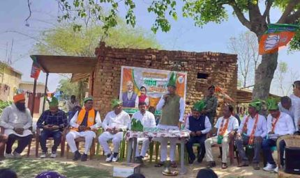 रांची: भाजपा के ‘गांव चलो अभियान’ में आदित्य साहू ने सरकार की उपलब्धियां गिनाईं