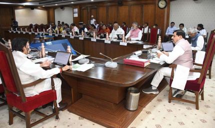 प्रदेश में बिछेगा सड़कों का जाल, इंफ्रास्ट्रक्चर में सरकार का बड़ा कदम, कैबिनेट मीटिंग में लिए गए अहम फैसले