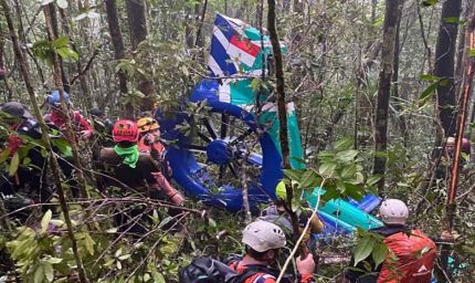 इंडोनेशिया विमान हादसा: लापता हेलीकॉप्टर का मलबा मिला, 8 लोगों की मौत