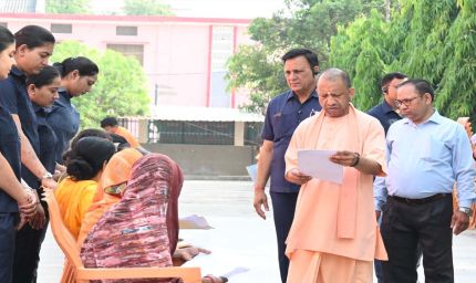 जन समस्याओं का त्वरित समाधान कराएं अधिकारी : मुख्यमंत्री